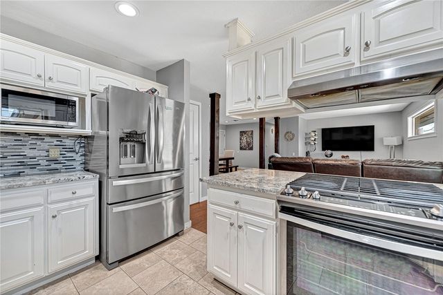 712 Carlton Street, Springdale, AR 72762