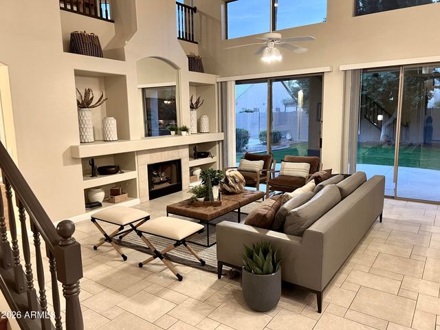 473 W DESERT Avenue, Gilbert, AZ 85233