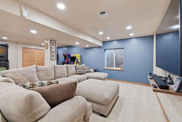 114 Rushmore LANE, Hartford, WI 53027