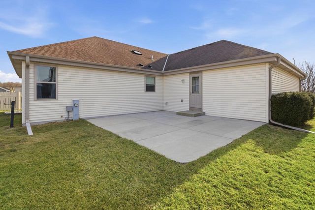 114 Rushmore LANE, Hartford, WI 53027