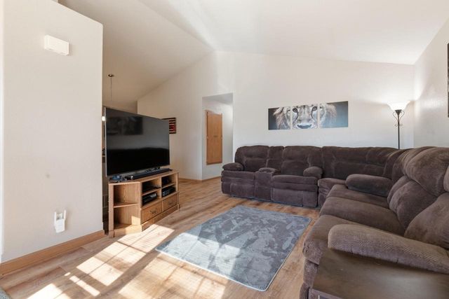 114 Rushmore LANE, Hartford, WI 53027