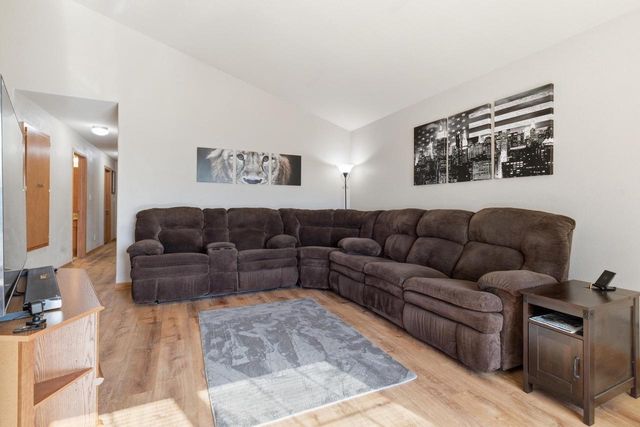 114 Rushmore LANE, Hartford, WI 53027