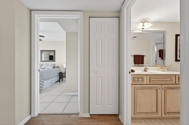 5906 Crystal Shores Drive 404, Boynton Beach, FL 33437