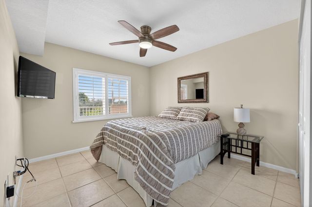 5906 Crystal Shores Drive 404, Boynton Beach, FL 33437