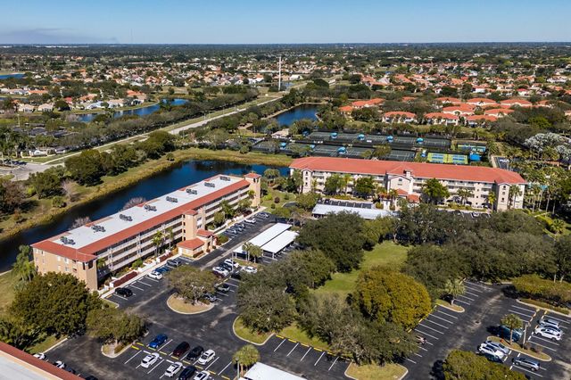 5906 Crystal Shores Drive 404, Boynton Beach, FL 33437