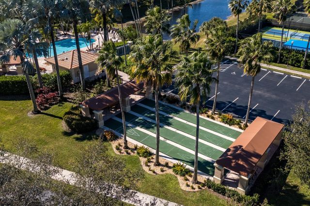 5906 Crystal Shores Drive 404, Boynton Beach, FL 33437