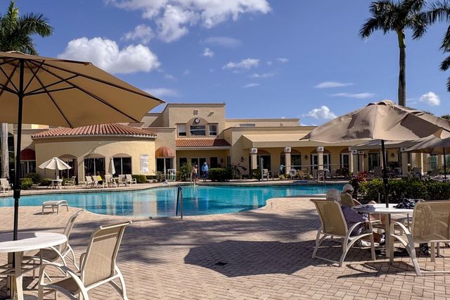 5906 Crystal Shores Drive 404, Boynton Beach, FL 33437