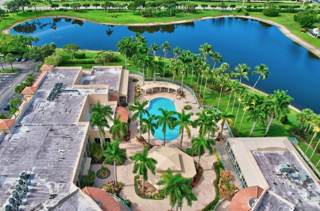 5906 Crystal Shores Drive 404, Boynton Beach, FL 33437