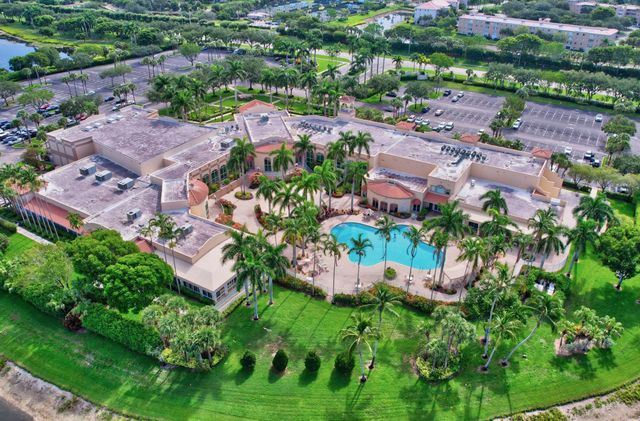 5906 Crystal Shores Drive 404, Boynton Beach, FL 33437