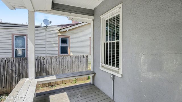 1104 Barret Ave, Louisville, KY 40204