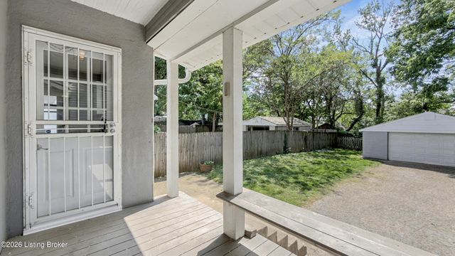 1104 Barret Ave, Louisville, KY 40204