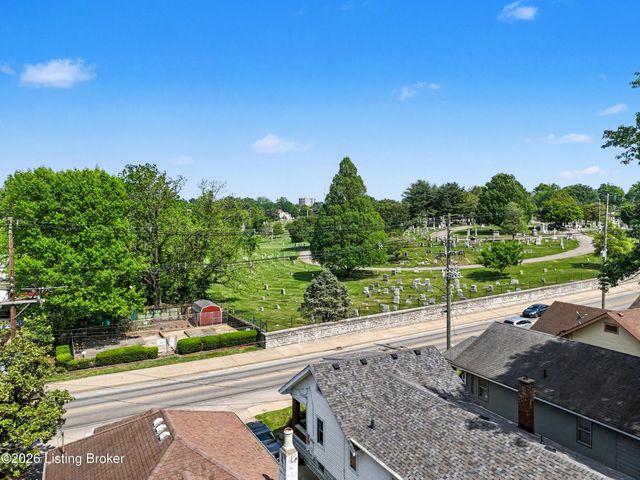 1104 Barret Ave, Louisville, KY 40204