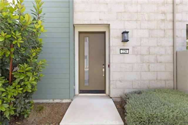 228 Merit, Irvine, CA 92618