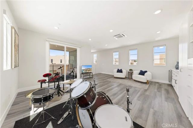 228 Merit, Irvine, CA 92618
