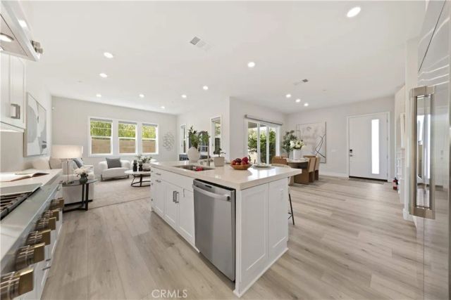 228 Merit, Irvine, CA 92618