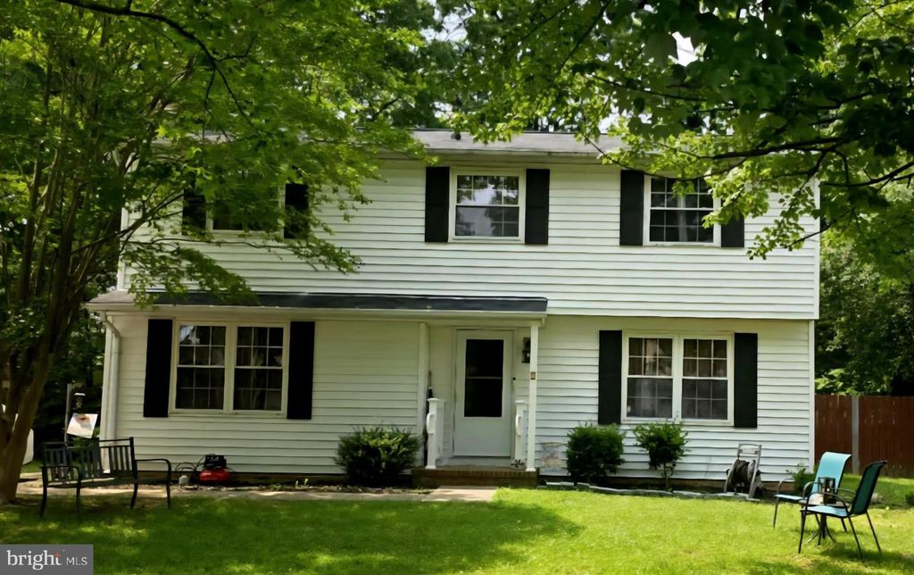 11708 EISENHOWER LN, Fredericksburg, VA 22407