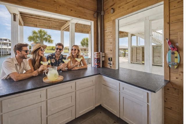 2012 Laguna Harbor Cove Boulevard, Port Bolivar, TX 77650