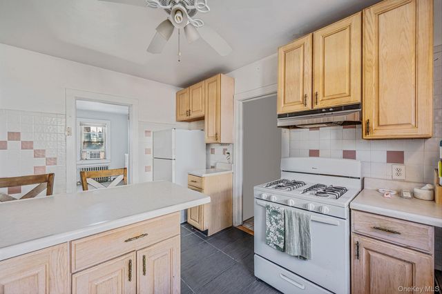 22 Fairview Boulevard, Hempstead, NY 11550