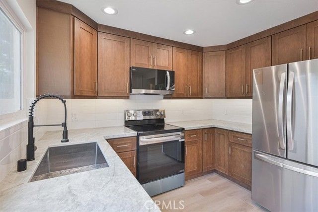 229 Springview, Irvine, CA 92620