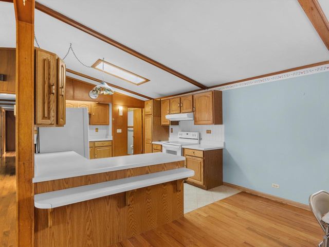 2124 S 23rd STREET, Manitowoc, WI 54220