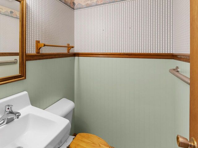 2124 S 23rd STREET, Manitowoc, WI 54220