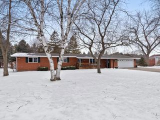 2124 S 23rd STREET, Manitowoc, WI 54220
