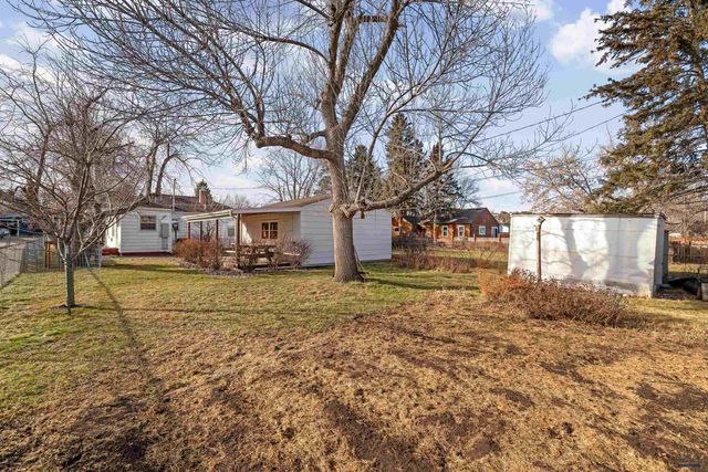 2030 3RD AVE, Rapid City, SD 57702