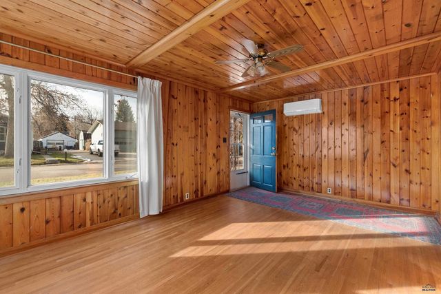 2030 3RD AVE, Rapid City, SD 57702