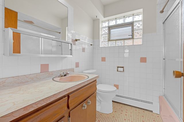 4414 N Nagle Avenue, Harwood Heights, IL 60706