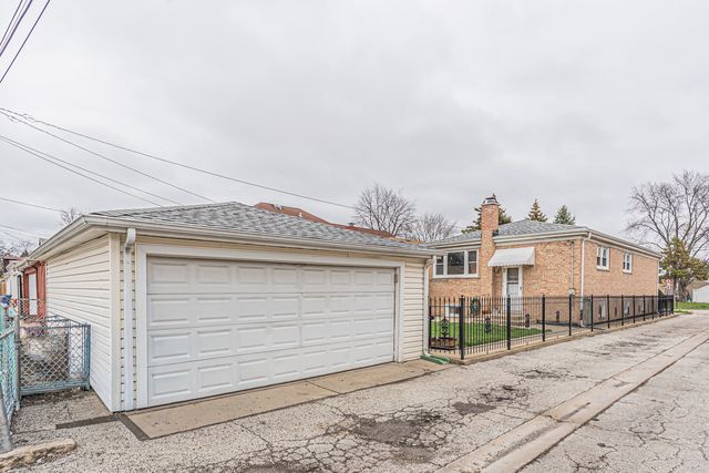 4414 N Nagle Avenue, Harwood Heights, IL 60706