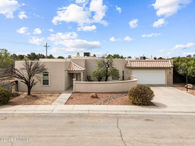 3990 Golondrina Court, Las Cruces, NM 88012
