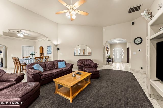 3990 Golondrina Court, Las Cruces, NM 88012