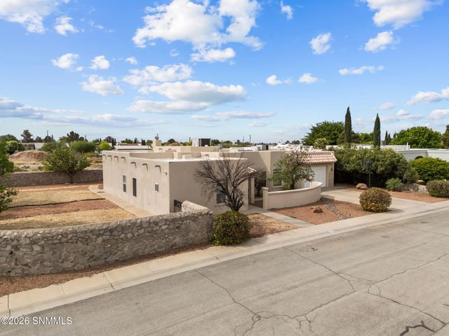 3990 Golondrina Court, Las Cruces, NM 88012