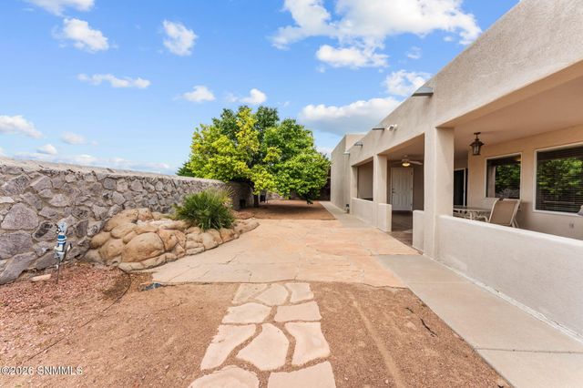 3990 Golondrina Court, Las Cruces, NM 88012