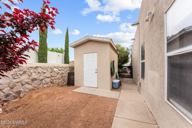 3990 Golondrina Court, Las Cruces, NM 88012