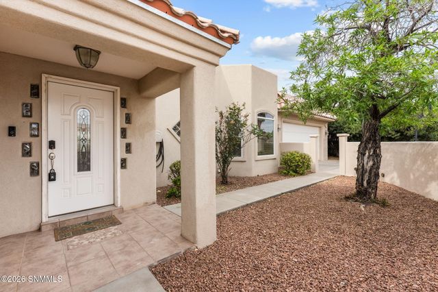 3990 Golondrina Court, Las Cruces, NM 88012