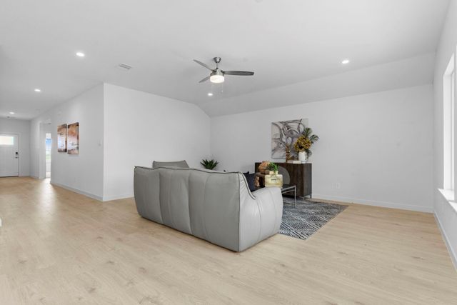 12823 Sunny Fields Lane, Needville, TX 77461
