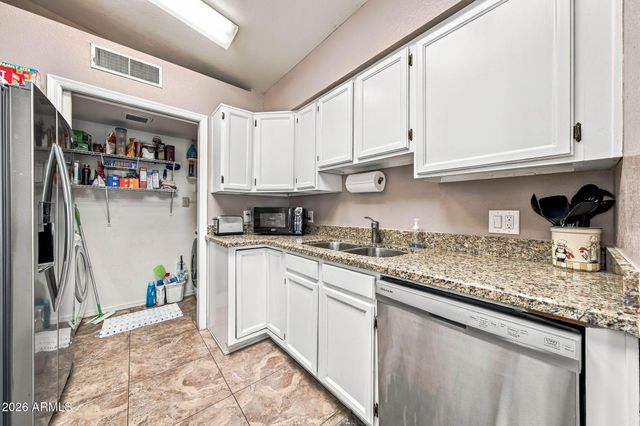 3704 W VILLA MARIA Drive, Glendale, AZ 85308