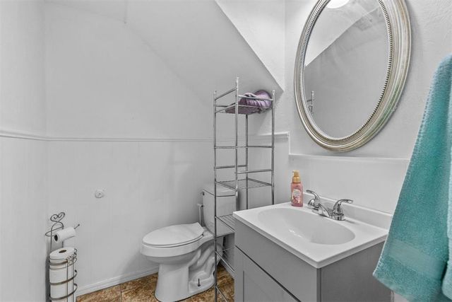 712 Penn Lane, Moore, OK 73160