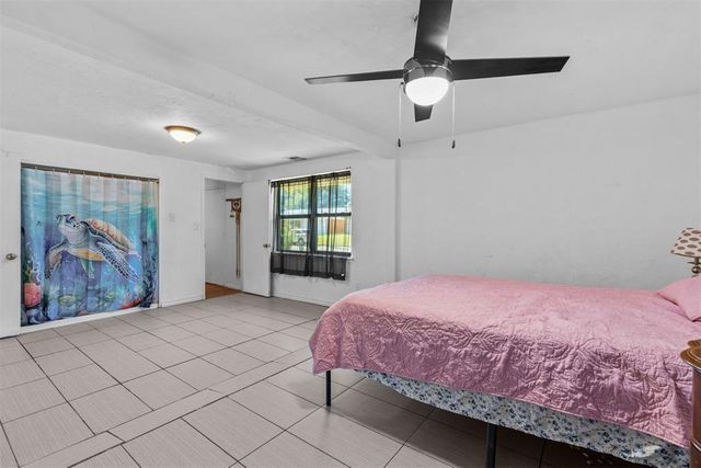 712 Penn Lane, Moore, OK 73160