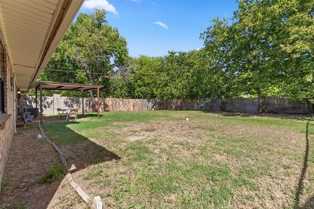 712 Penn Lane, Moore, OK 73160