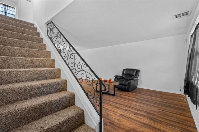 712 Penn Lane, Moore, OK 73160