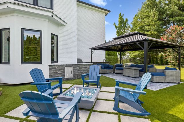 2112 Summer Hill Cir, Franklin, TN 37064