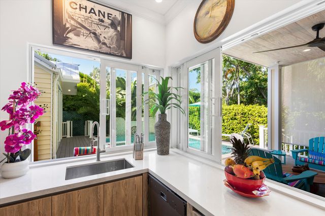 627 Caroline Street, Key West, FL 33040