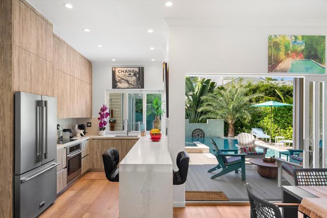 627 Caroline Street, Key West, FL 33040