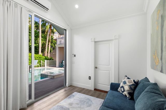 627 Caroline Street, Key West, FL 33040