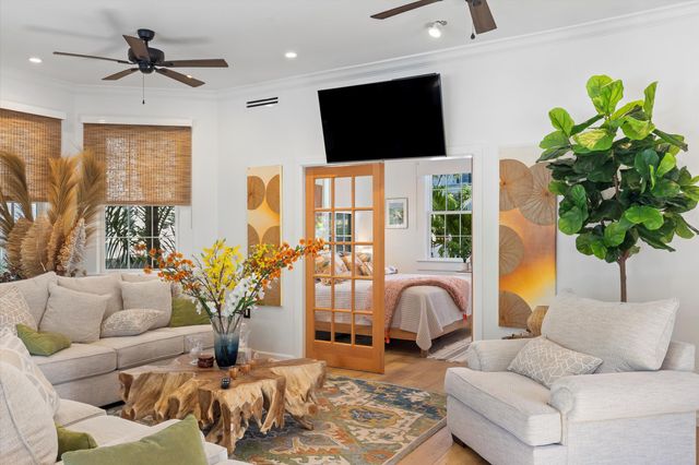 627 Caroline Street, Key West, FL 33040