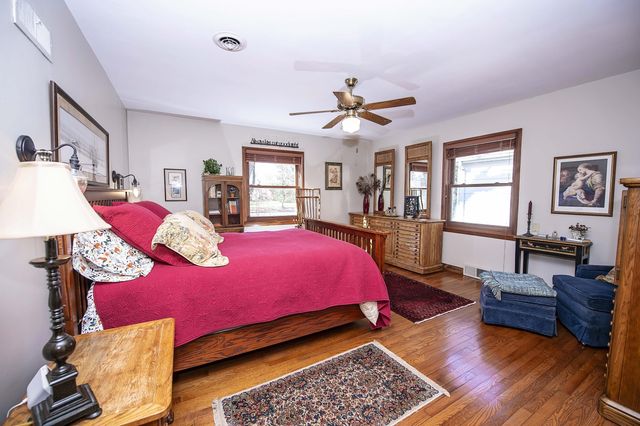 1140 S Weller Avenue, Springfield, MO 65804