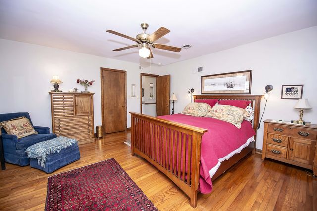 1140 S Weller Avenue, Springfield, MO 65804