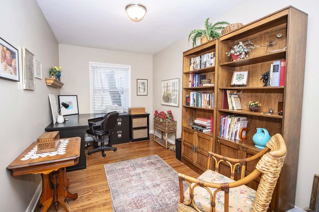 1140 S Weller Avenue, Springfield, MO 65804